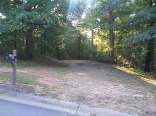 24 Oakview Dr, Carrollton, GA 30116