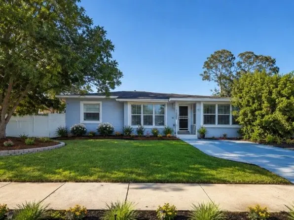 433 86th Ave N, Saint Petersburg, FL 33702