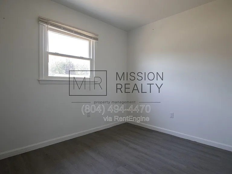 1649 Delmar Ave — Photo 10