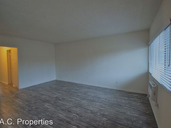 5th image of 11840 Kittridge St #7305686