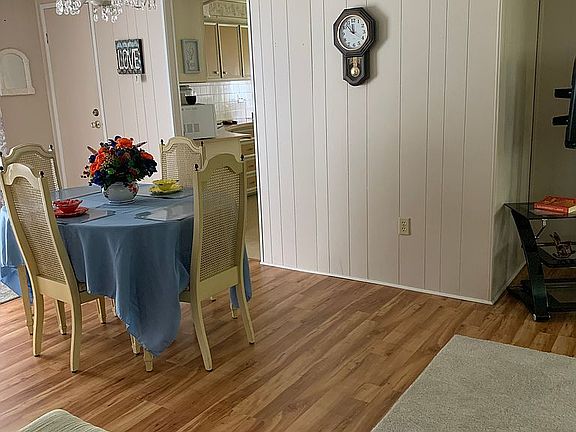 3rd image of 1804D W Gleneagles Rd #137