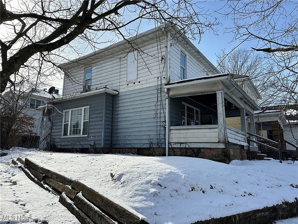 2nd image of 1502 Foster Pl