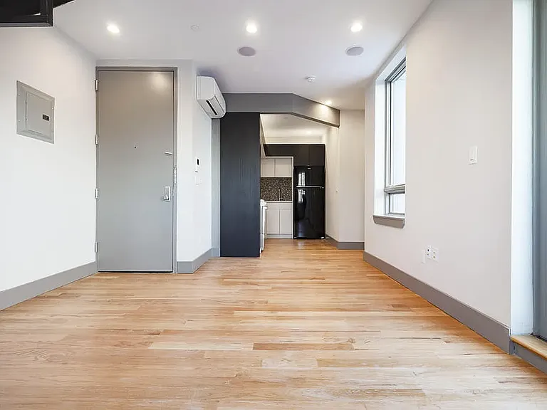 846 Monroe St #3B — Photo 3