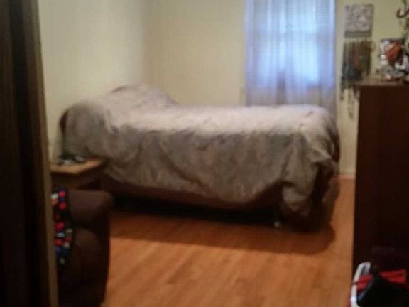5th image of 438 Stuyvesant Ave