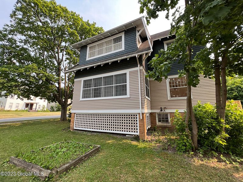 5th image of 127 Lake george Avenue