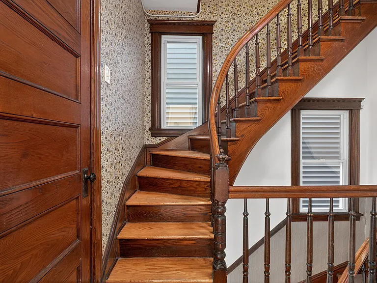 42 Duer Pl #3 — Photo 13