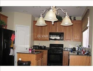 3rd image of 10320 Walworth Ave