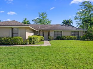 657 Juniper Pl, Wellington, FL 33414