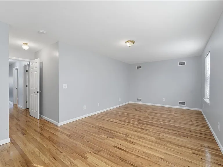 721 S 19th St #1 — Photo 6
