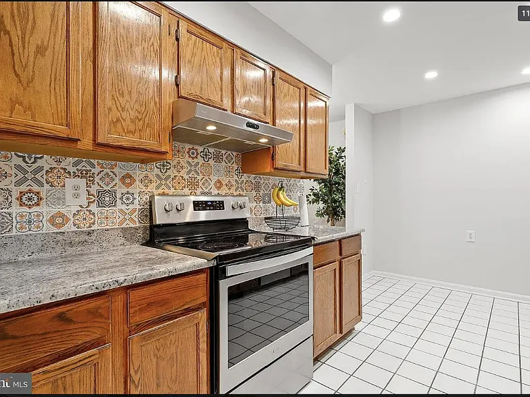 19114 Highstream Dr — Photo 9