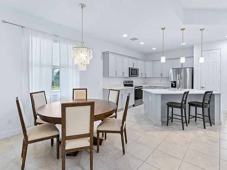 2590 Bella Vista Cir — Photo 5
