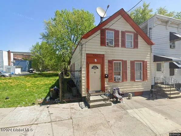 561 1st Street, Albany, NY 12206