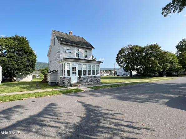 811 N 4th St, Bellwood, PA 16617