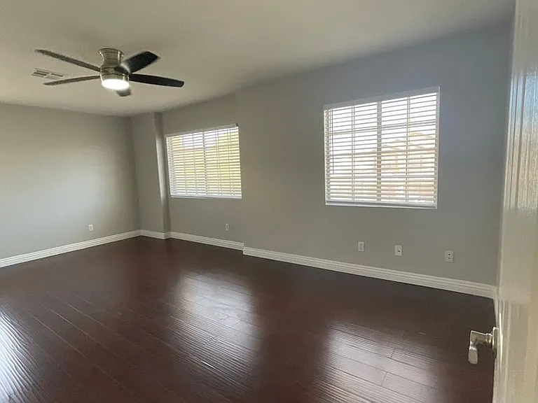 8313 Valleybreeze Ave — Photo 11