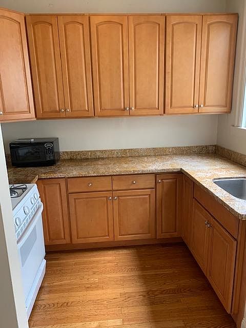 1st image of 745 Balboa St APT 3