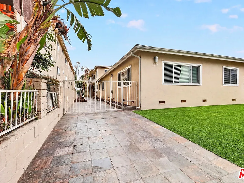 1619 Colby Ave #4