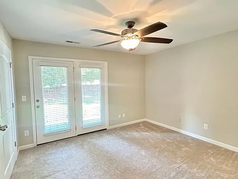 333 Dove Cottage Ln — Photo 20