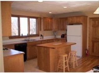 6A Wood St, Groveland, MA 01834