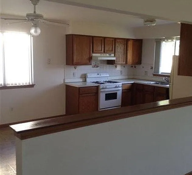 7285 Anna Ave — Photo 4