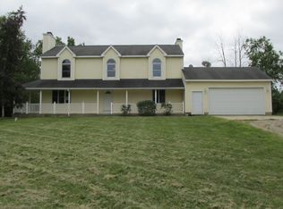 955 Lockwood Rd, Ortonville, MI 48462