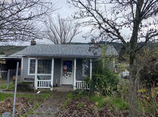 1056 Seeley St, Myrtle Creek, OR 97457
