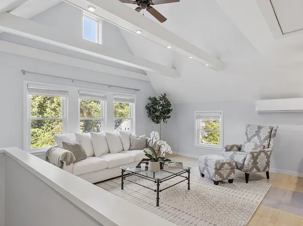 52 Greenridge Ln Unit 52, Lincoln, MA 01773
