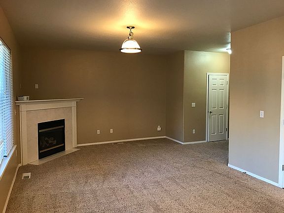 3rd image of 7525 NE Catherine Ct