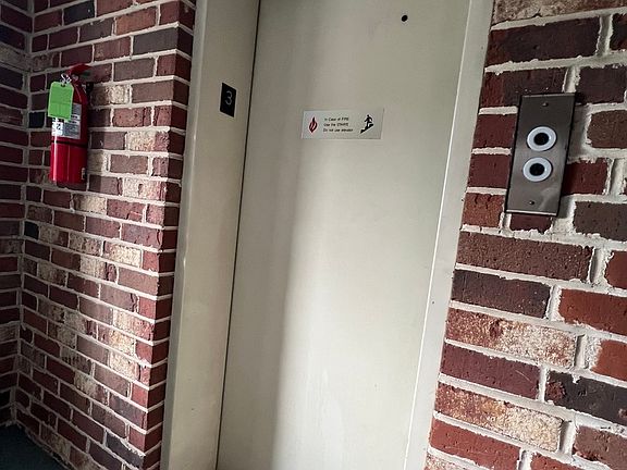 2nd image of 11012 S Kilpatrick Ave Unit 3NE