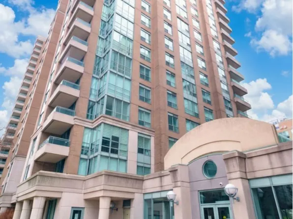 39 Pemberton Ave, Toronto, ON