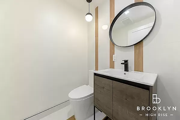 Rented by Brooklyn High Rise LLC | media 10