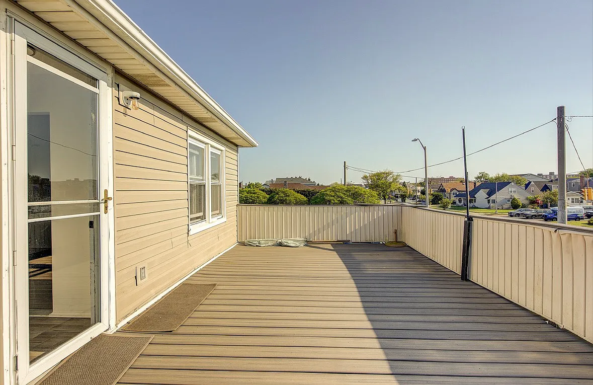 2 bed, 1.5 bath, 1000 sqft, $3,200 — Photo 2