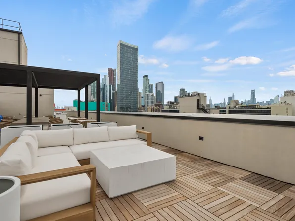 597 Grand Street image 25 of 39