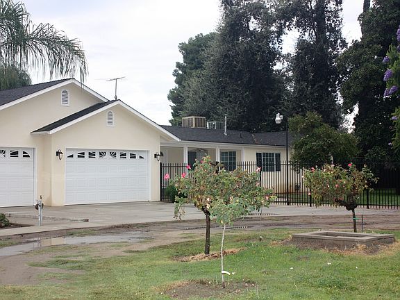 3rd image of 3617 E Noble Ave