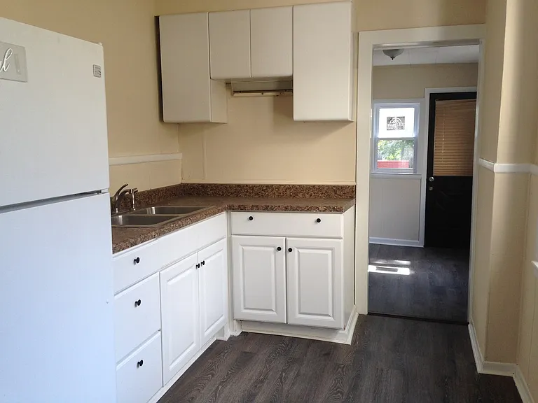 755 Beatty St — Photo 2