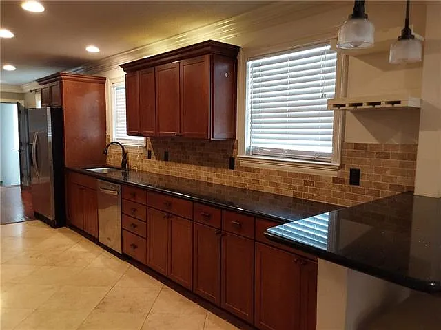 6369 Canal Blvd — Photo 9