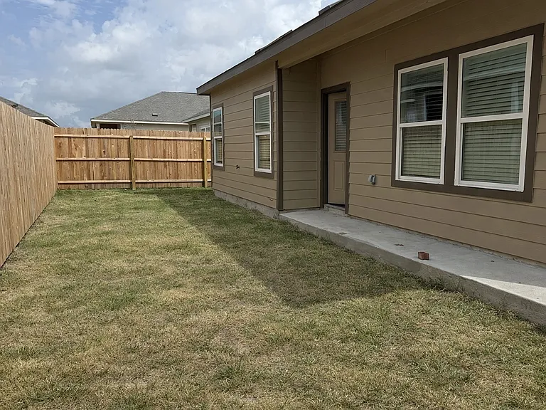 7925 Wonder Woman Dr — Photo 16