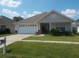 18 Southvillage Ln, Petal, MS 39465