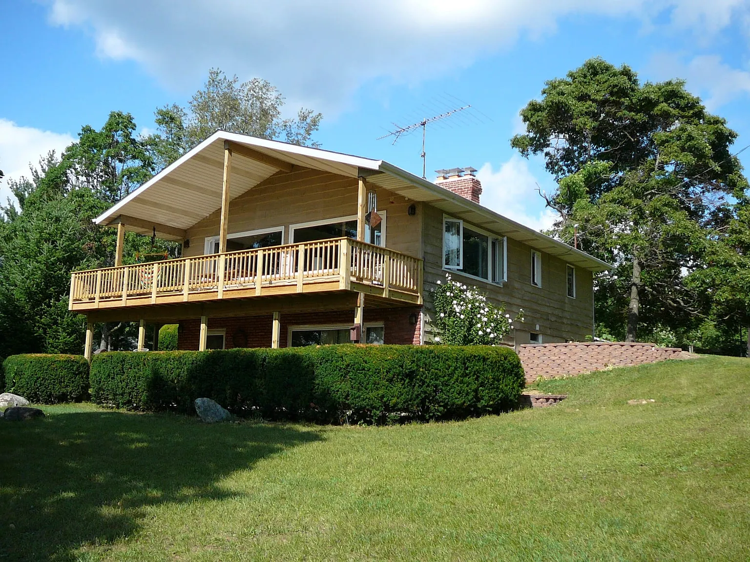 2 bed, 900 sqft, $1,400 — Photo 2