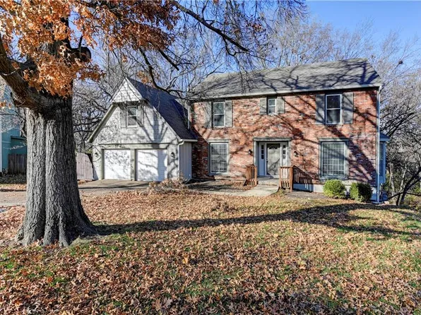13306 W 75th Ter, Lenexa, KS 66216