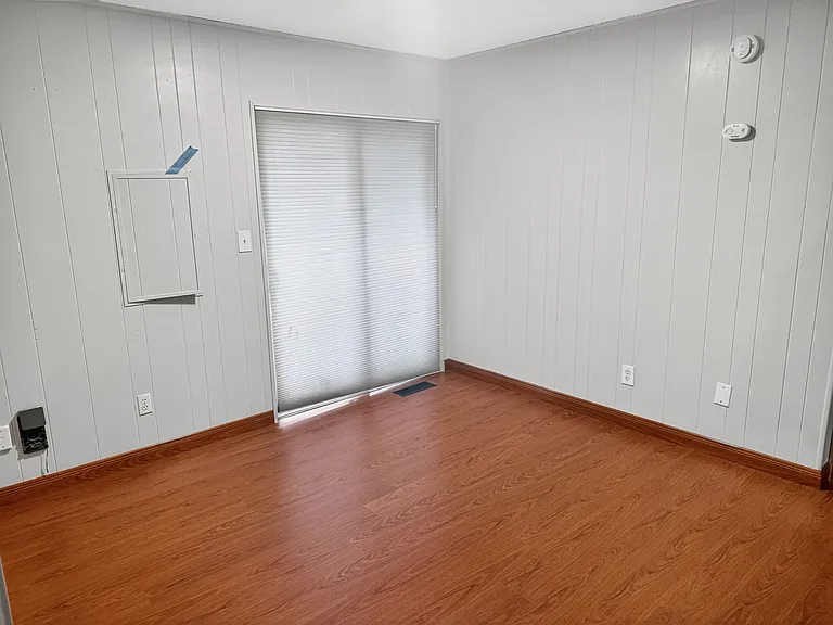 8900 32nd Ave NE — Photo 16