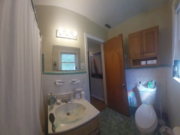1614 Sharkey St — Photo 6