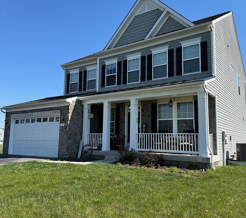 1st image of 796 Calvert Cir
