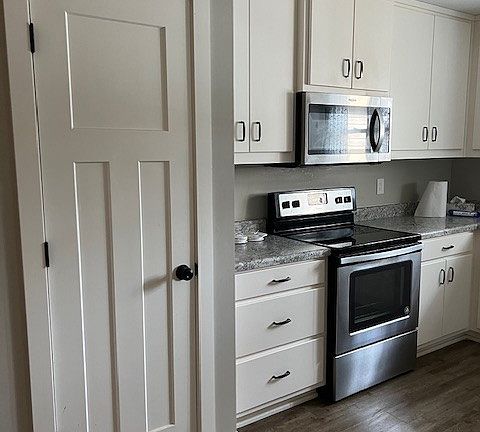4th image of 95 Hazelwood Ln
