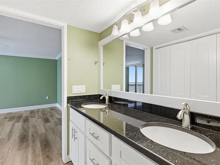 2413 Bayshore Blvd #1004 — Photo 37