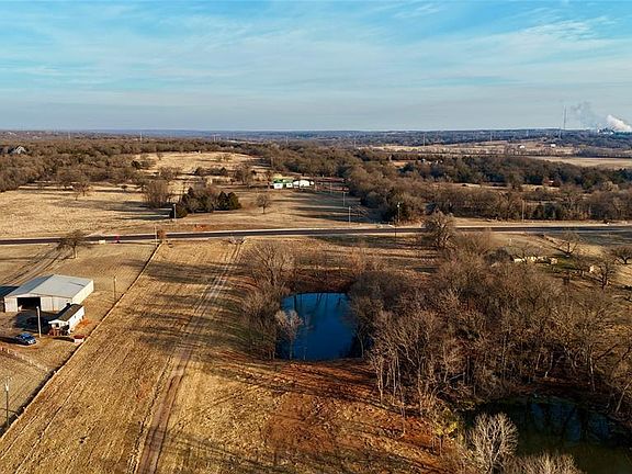 3rd image of 16500 E Danforth Rd