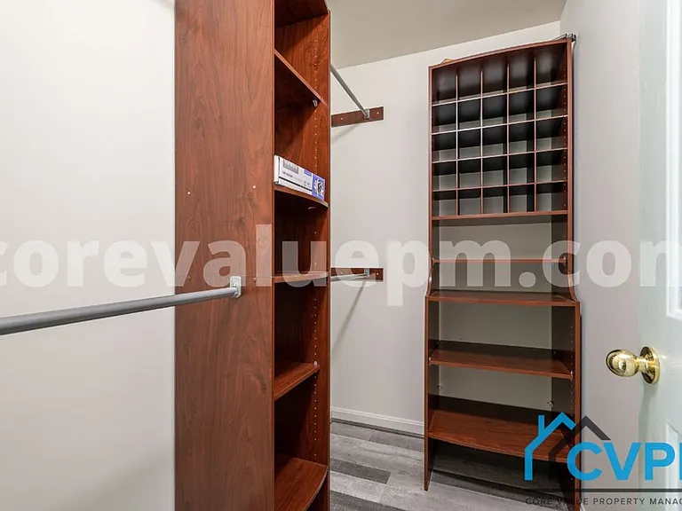 806 Emory Ct — Photo 24