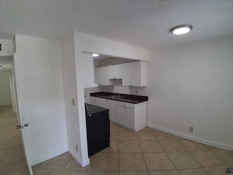 401 SW 13th Pl #705 — Photo 5