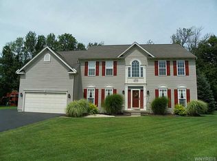 9100 Michael Douglas Dr, Clarence Center, NY 14032