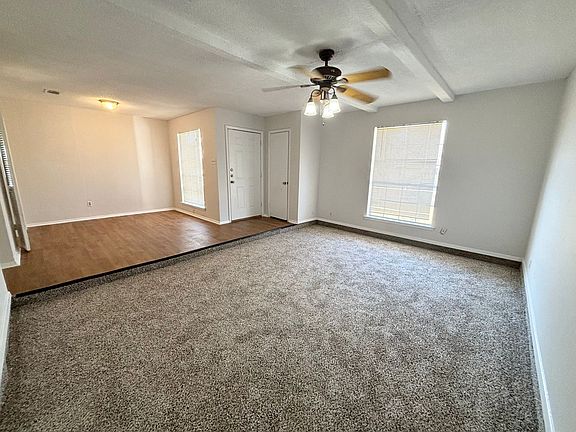 4th image of 800 Irwin Dr APT A