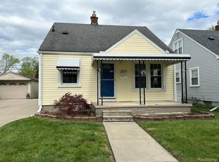 1377 Arbor Ave, Monroe, MI 48162